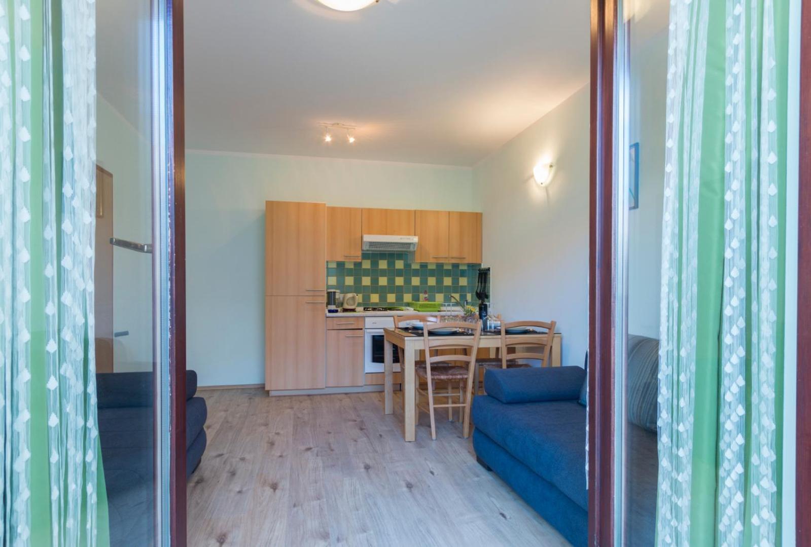 Milos Apartment Пула Екстериор снимка